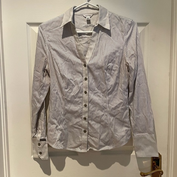 Women’s Calvin Klein dress shirt - Picture 1 of 4